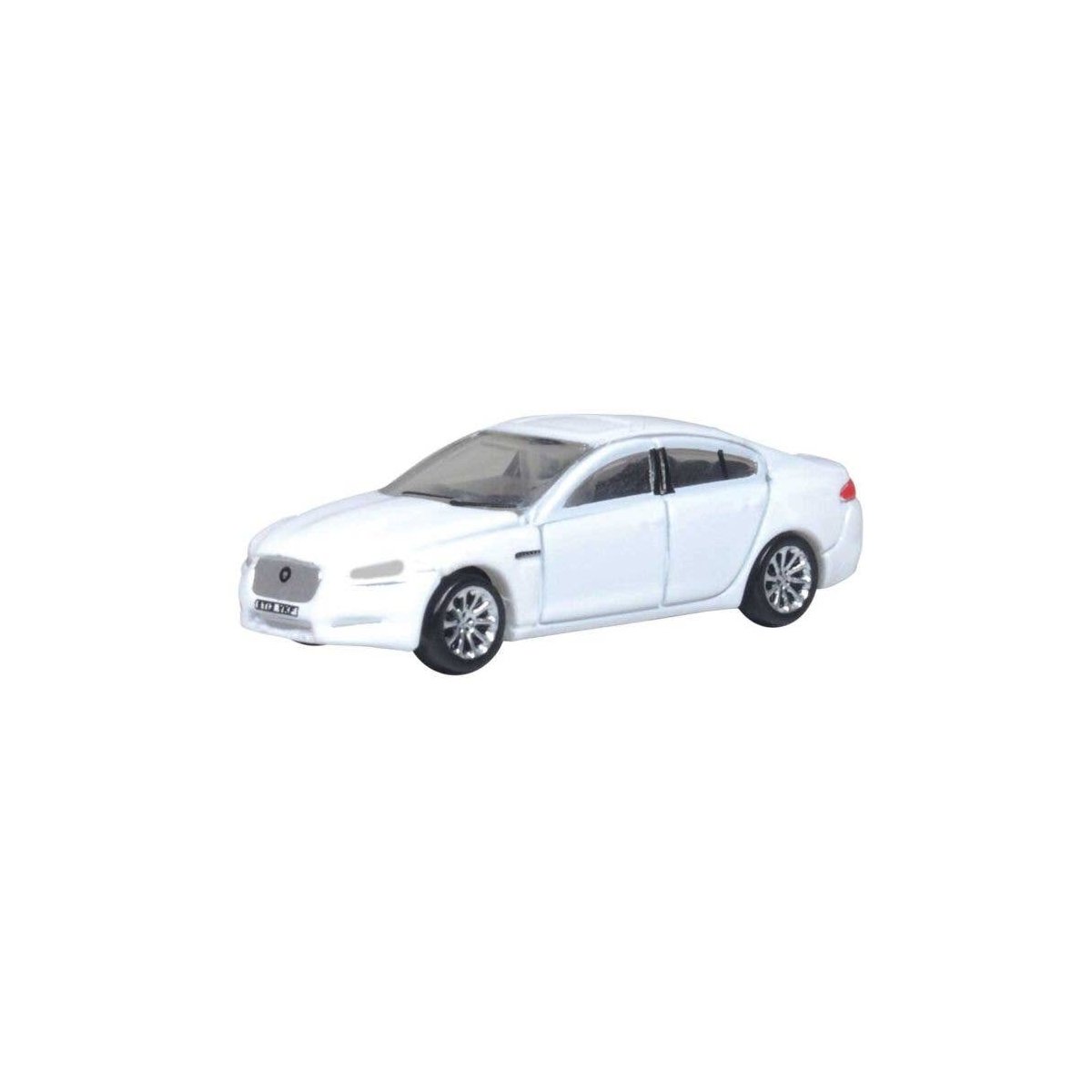 2015 Jaguar XF Sedan - Assembled -- Polaris White, N, Oxford Diecast NXF005