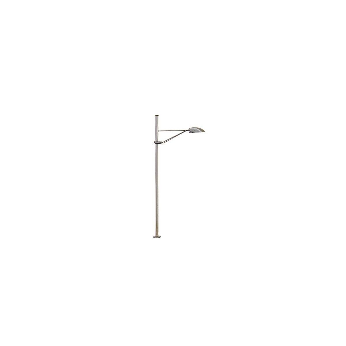 Halle, Germany, Bus Terminal Light -- Warm White LED, 2-1/2′ 6.5cm Tall, N, Viessmann Modellspielwaren 6437