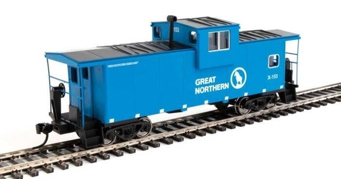 International Extended Wide-Vision Caboose - Ready to Run -- Great Northern X-153, HO, WalthersMainline 8716