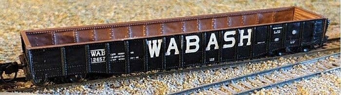52`6` 15-Panel Mill Gondola - Heavily Dented Sides - Ready to Run -- Wabash 12657 (black, white), N, Bluford Shops 52187