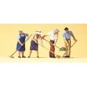 Workers -- Hay Harvesters, O, Preiser Kg 65341