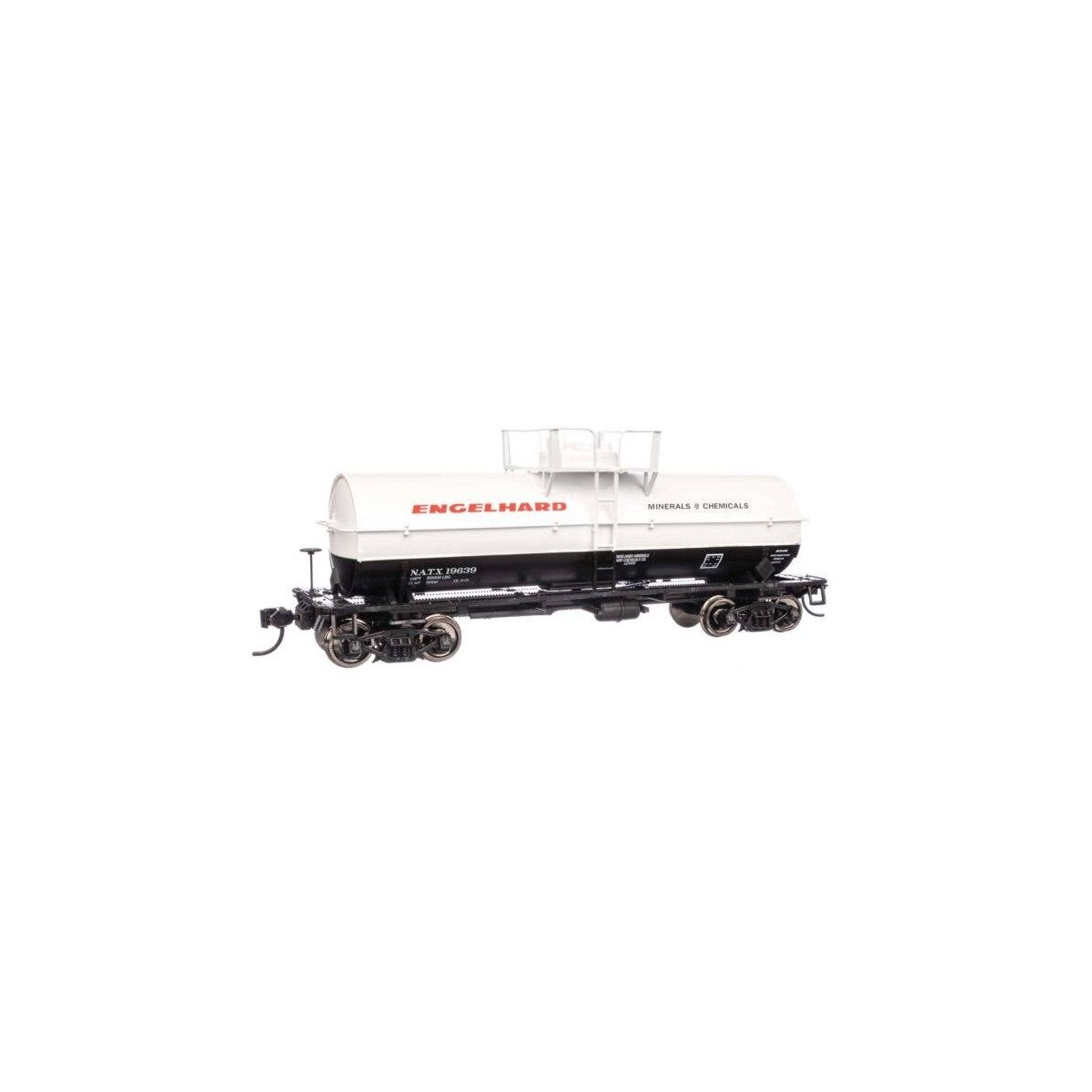 36′ 10,000-Gallon Insulated Tank Car w/Large Dome, Bolted Jacket - Ready to -- Engelhard Minera, HO, WalthersMainline 48411