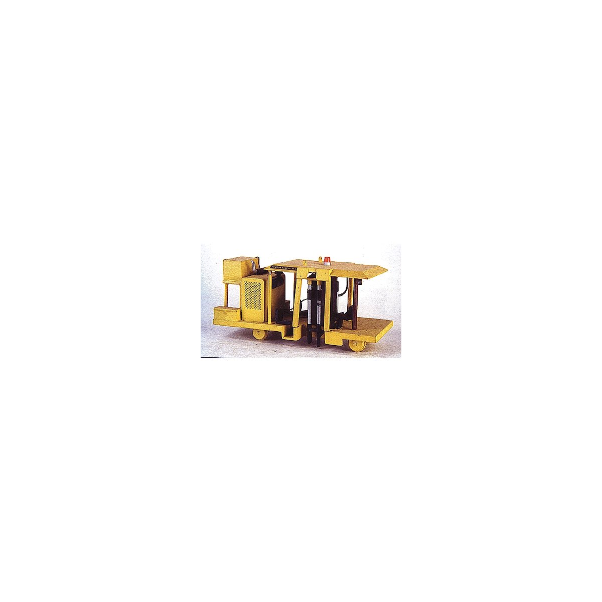 Nordburg Hydra-Hammer Rail Spiker - Kit, HO, Custom Finishing 7006