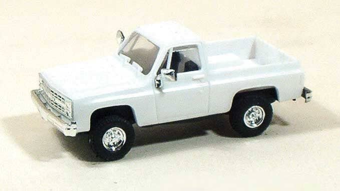 Trucks Chevrolet -- 4-Wheel Drive Pick-Up (white), HO, Trident Miniatures 90002