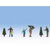 Christmas Tree Lot Figures -- 5 People, 3 Trees, HO, Noch Gmbh & Co 15927