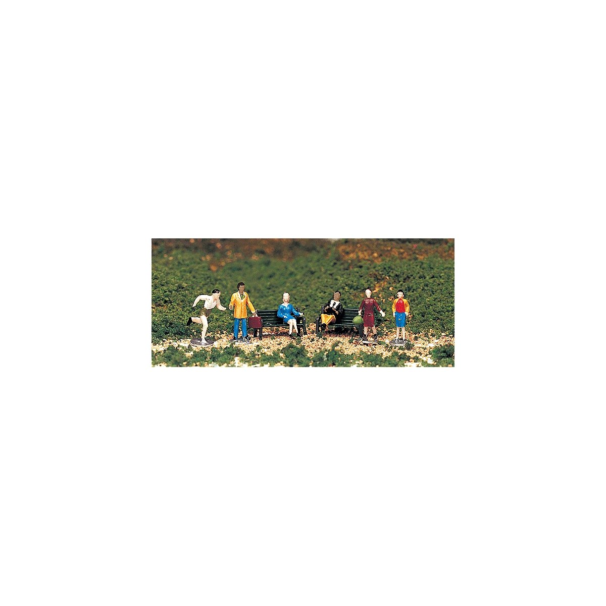 Figures -- People At Leisure pkg(6), HO, Bachmann Industries 42339