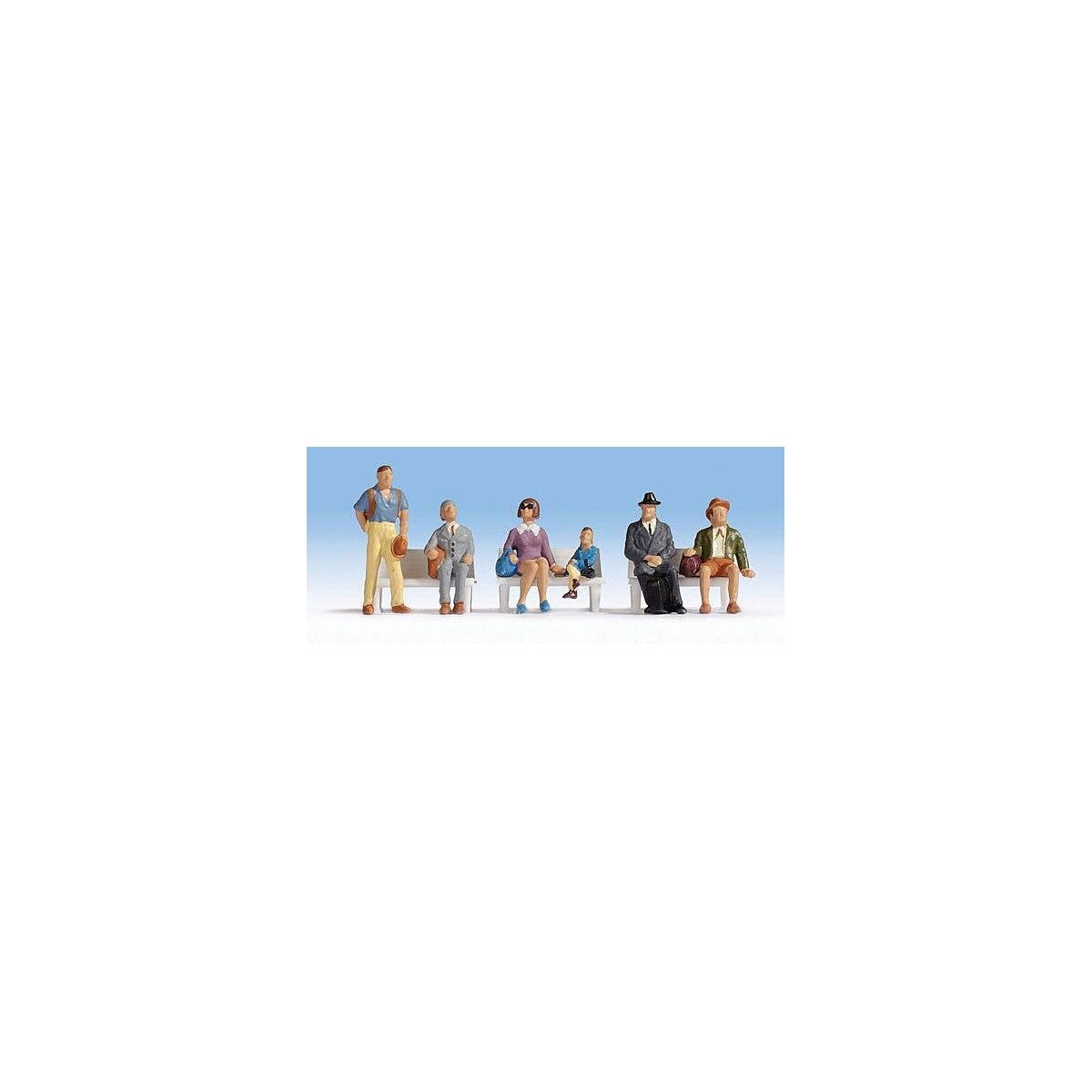 Waiting Passengers pkg(6), HO, Walthers SceneMaster 6041