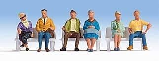 Seated People pkg(6) -- Set 2, HO, Walthers SceneMaster 6058