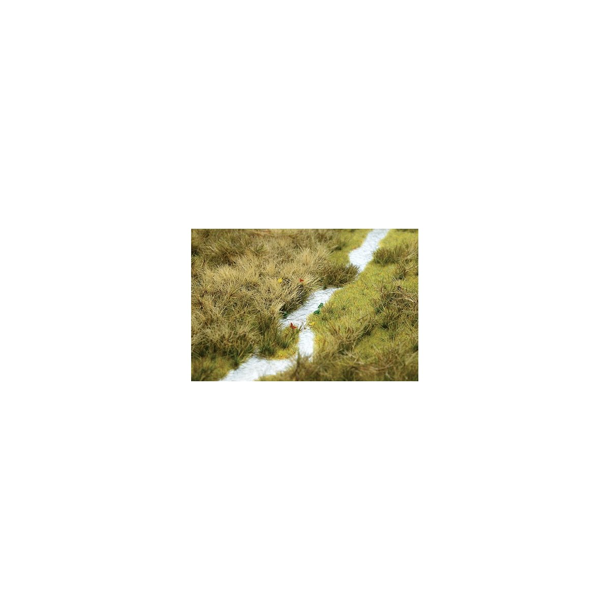 Thinning Grass Pad - 11-11/16 x 8-1/4′ 29.7 x 21cm -- Grass Meadow w/Stream, HO, Busch Gmbh & Co Kg 1313