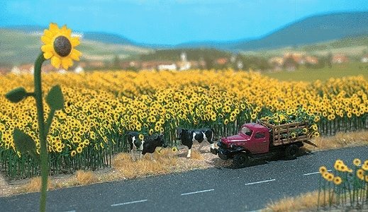 Sunflower Field pkg(60) -- With Bases, HO, Busch Gmbh & Co Kg 6003