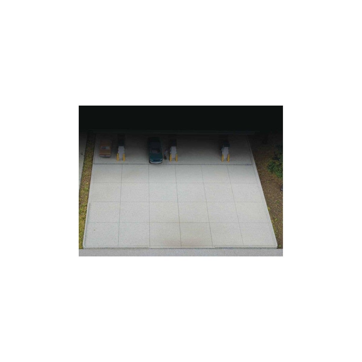 Modern Parking Lot - 8 Sections -- Kit - Each Section: 5-3/4 x 2-7/8 x .050′ 14.6 x 7.3 x 0., N, Walthers Cornerstone 3886