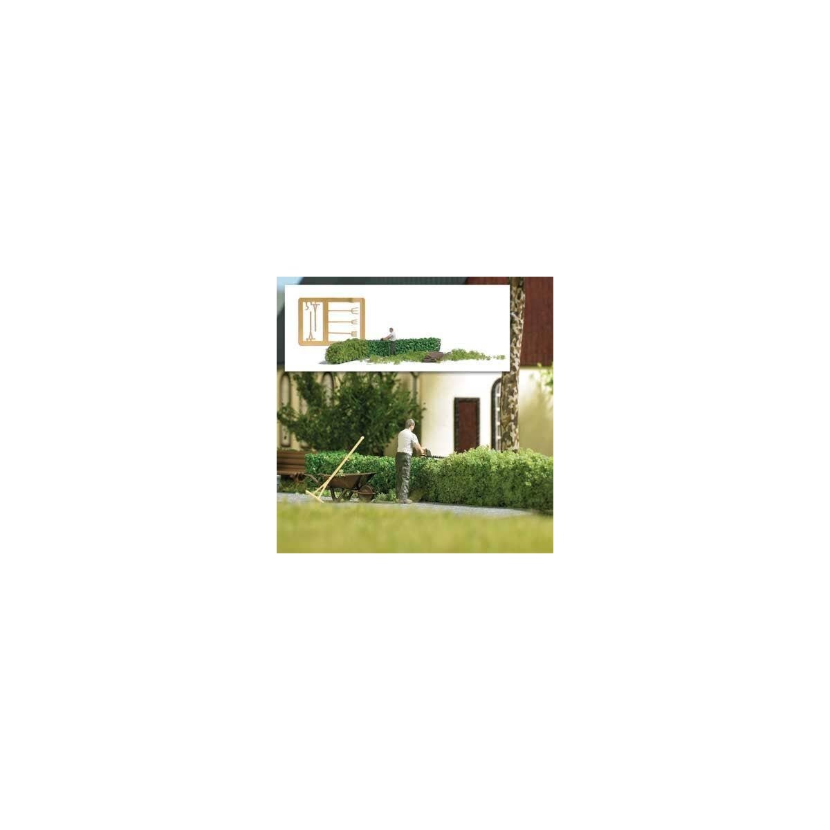 Hedge Cutting - Action Set -- Garden Tools, Hedge, Gardner Figure, Ground Cover, HO, Busch Gmbh & Co Kg 7974