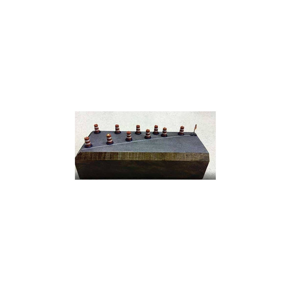Lighted Traffic Barrels 6/Pack -- Orange, White pkg(6), HO, East Coast Circuits 9504