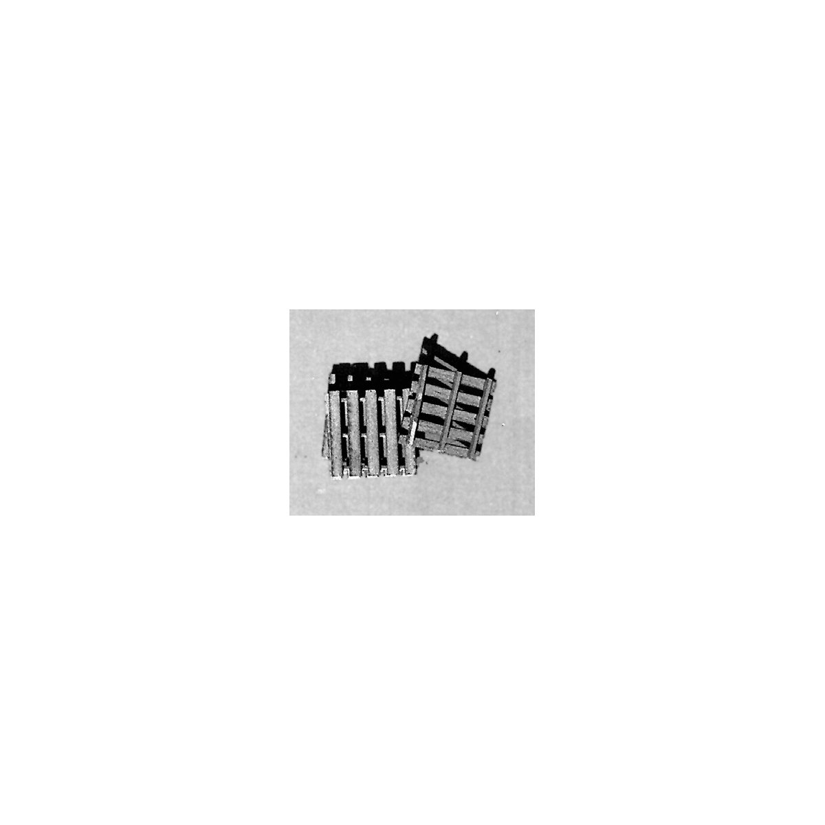 Pallets -- pkg(16), HO, B.T.S. 23013