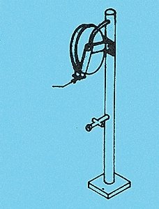 Air Stand w/Hose -- For Engine & Freight Car Shops, HO, Details West 453