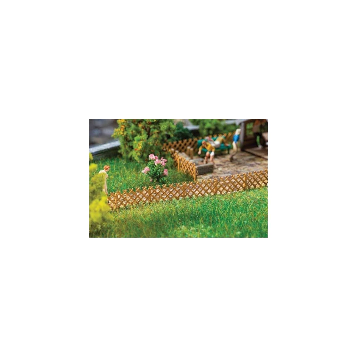 Garden Fences - 3 Styles -- Total Scale Height: 46′ 117cm, HO, Faller Gmbh 180860