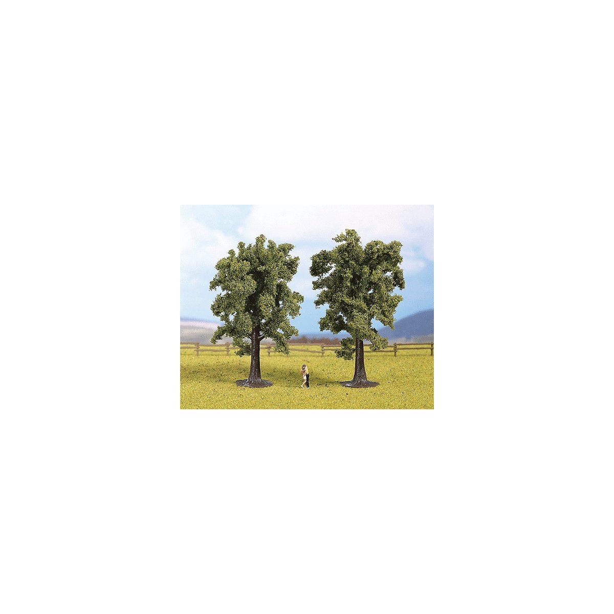 Multi-Tree Packs -- Beech 5-1/8′ 13cm pkg(2), HO, Noch Gmbh & Co 25170