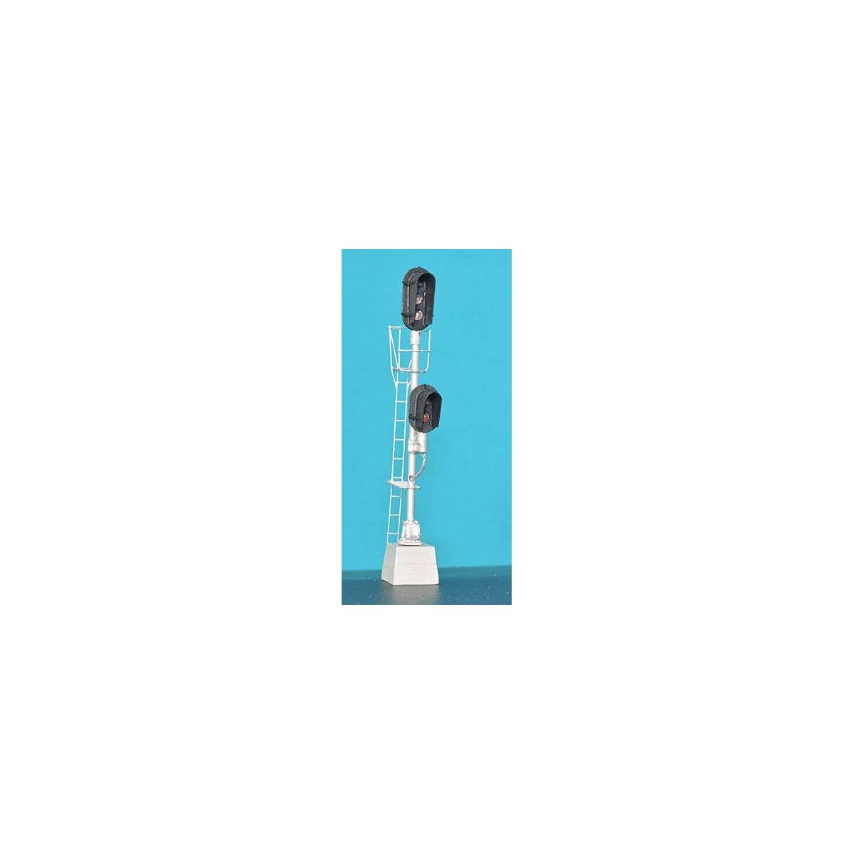General Railway Signal Style D 2-Headed Style D Block Signal - Assembled -- 3-Over-2 Aspect with Snow, HO, Details West 944