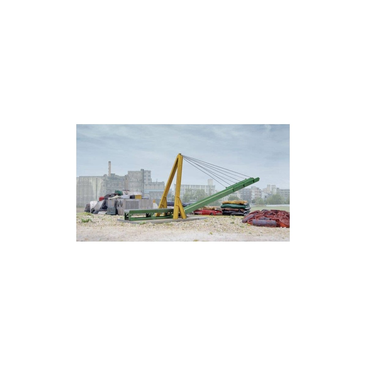 Scrap Yard Conveyor -- Kit - 9-1/4 x 1-3/4 x 3-3/8′ 23.4 x 4.4 x 8.5cm, HO, Walthers Cornerstone 3645