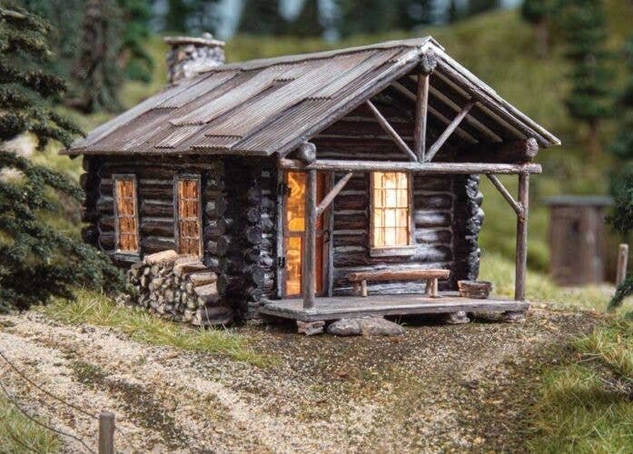 Built-&-Ready(R) Landmark Structures - Assembled - Lighted -- Cozy Cabin, HO, Woodland Scenics 5071
