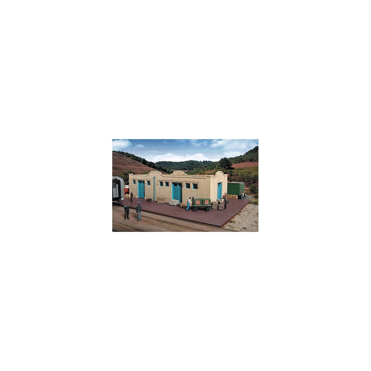 Mission-Style Freight House -- Kit - 9-1/2 x 6-1/2 x 2-1/2′ 24.1 x 16.5 x 6.3cm, HO, Walthers Cornerstone 2921