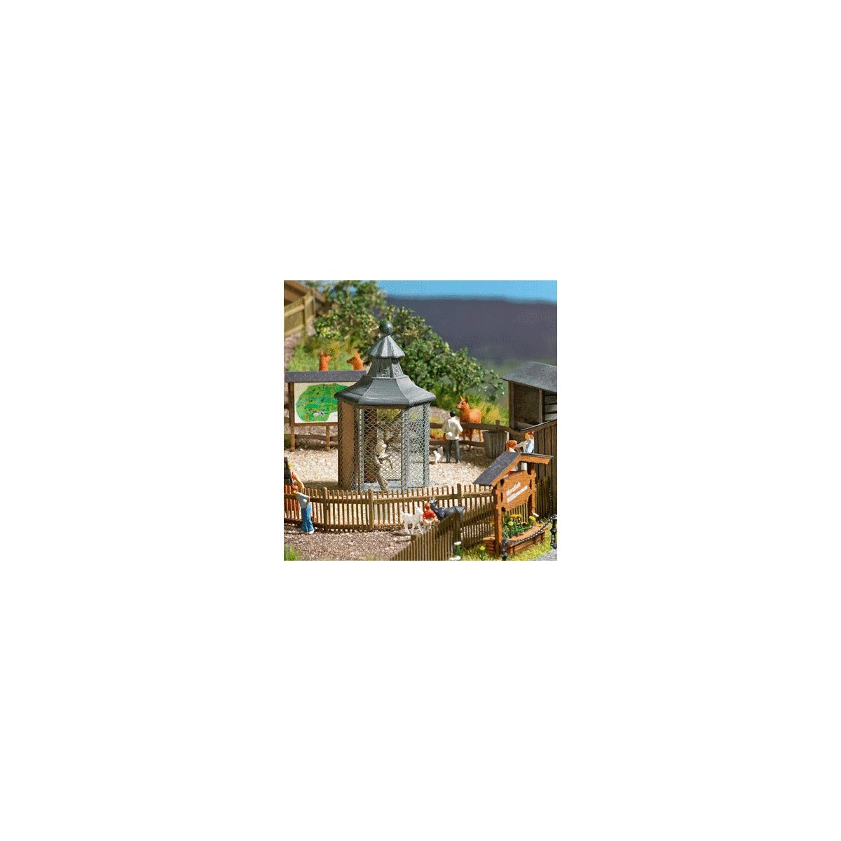 Owl Aviary -- Kit - 1-5/16 x 1-5/16 x 2-5/16′ 3.4 x 3.4 x 5.9cm, HO, Busch Gmbh & Co Kg 1581