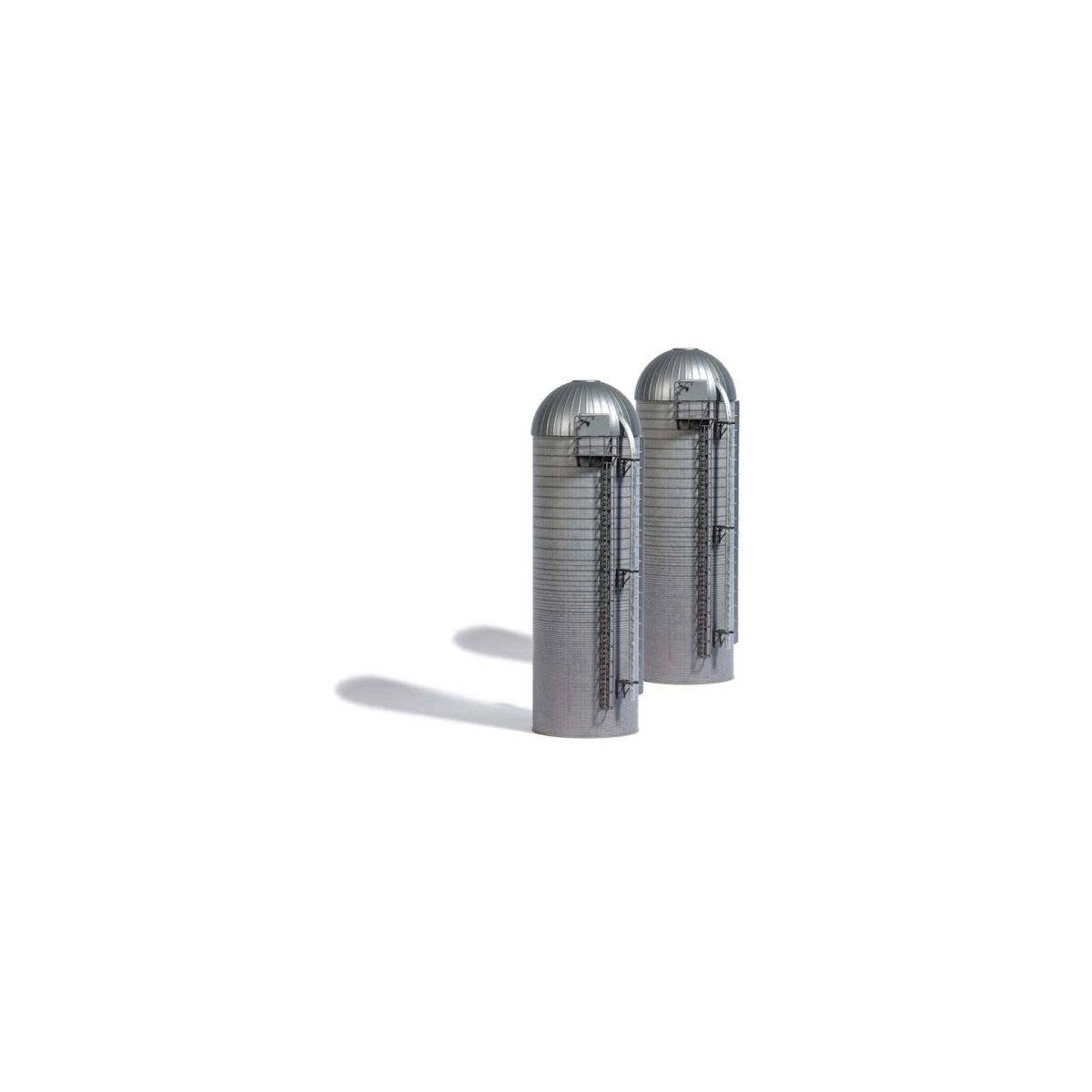 Tall Concrete Farm Silos -- Kit - 2-15/16` 7.5cm Diameter x 9-5/8` 24.5cm Tall pkg(2), HO, Busch Gmbh & Co Kg 1913