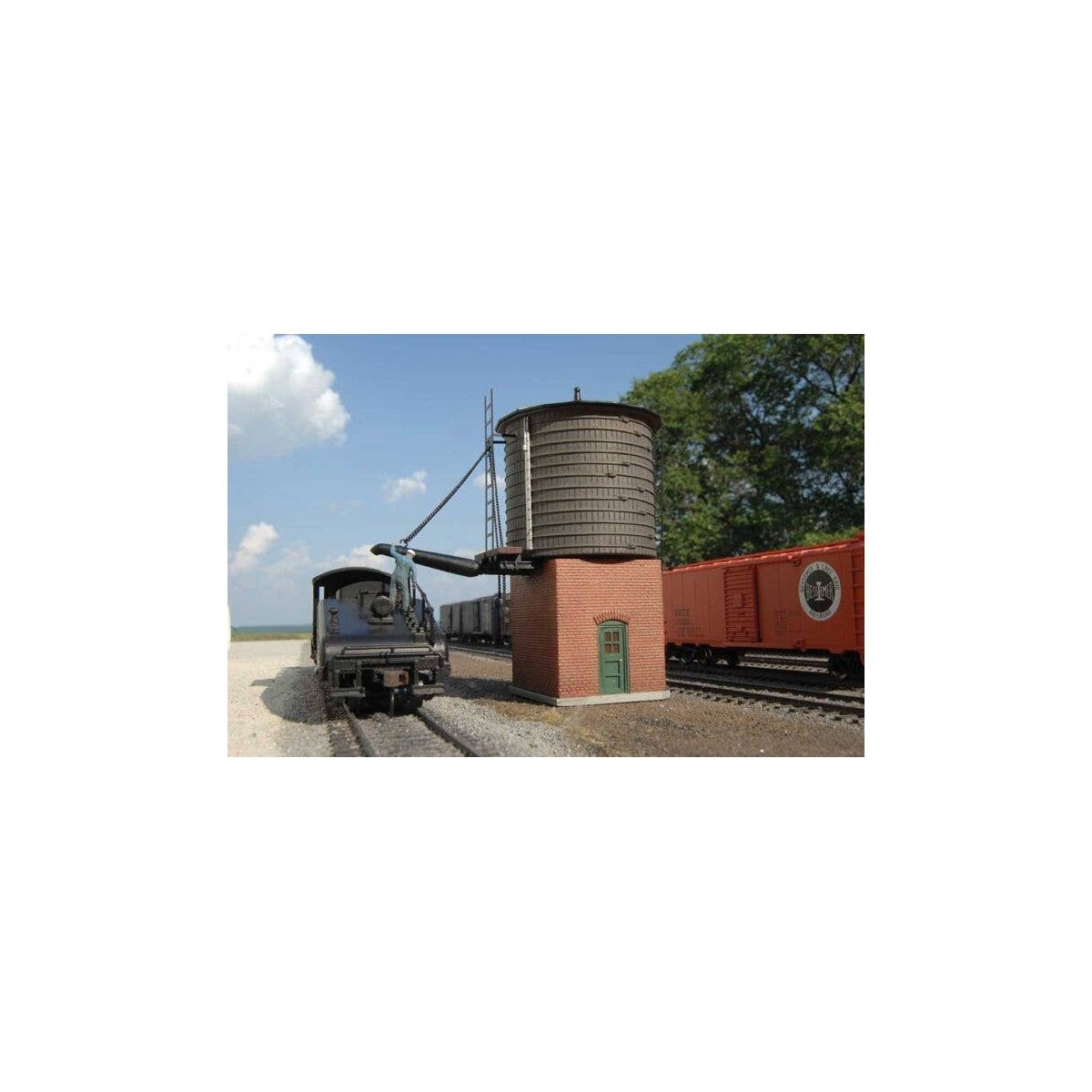 Branch Line Water Stop (Tower) - Scene Scapes(R) -- 2-3/8 x 3 x 4-1/2′ 6 x 7.6 x 11.4cm, HO, Bachmann Industries 35112