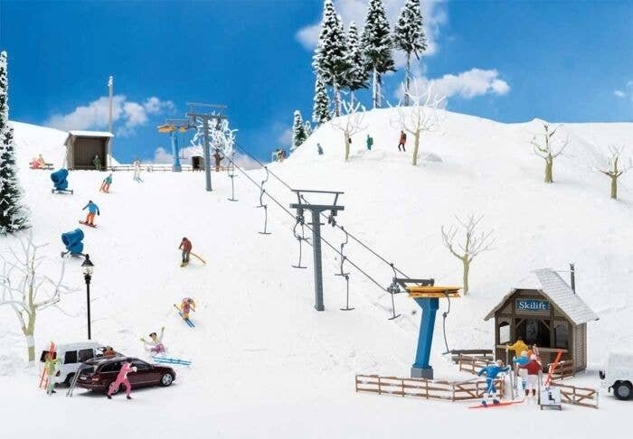 T-Bar Ski Lift with Kiosk -- Kit, HO, Faller Gmbh 134003