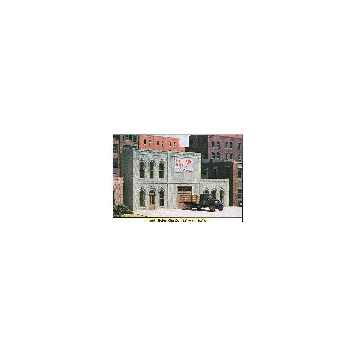DPM Plastic Kits -- Heier Kite Co. - 13 x 4-1/2′ 33 x 11.4cm, O, Design Preservation Models 95100