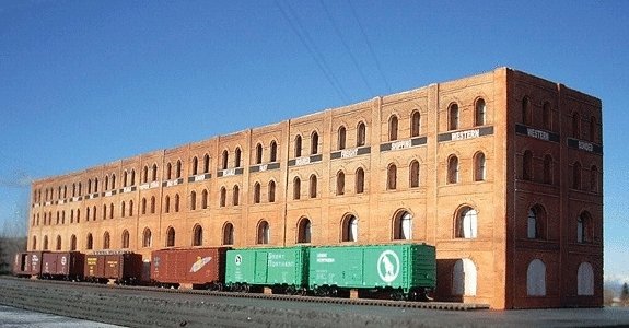Shipping Warehouse Flat -- Kit - 3-1/2 x 28′ 8.9 x 71.1cm, N, Downtown Deco 2010