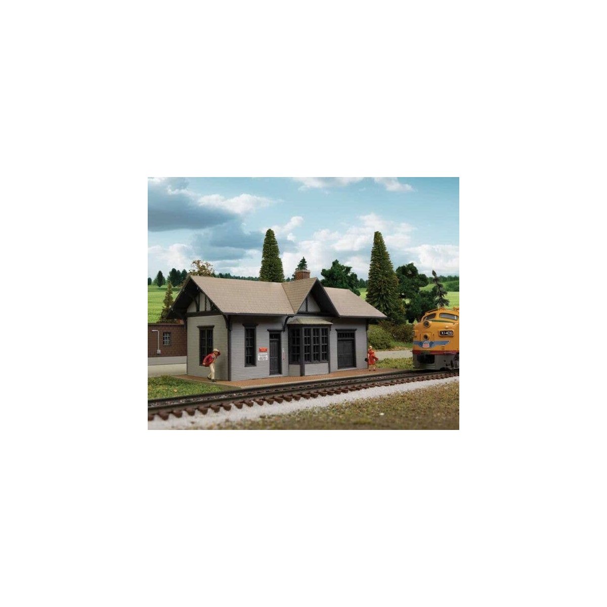 Golden Valley Depot -- Kit - 4 x 2-1/8 x 2′ 10.1 x 5.3 x 5cm, N, Walthers Cornerstone 3894