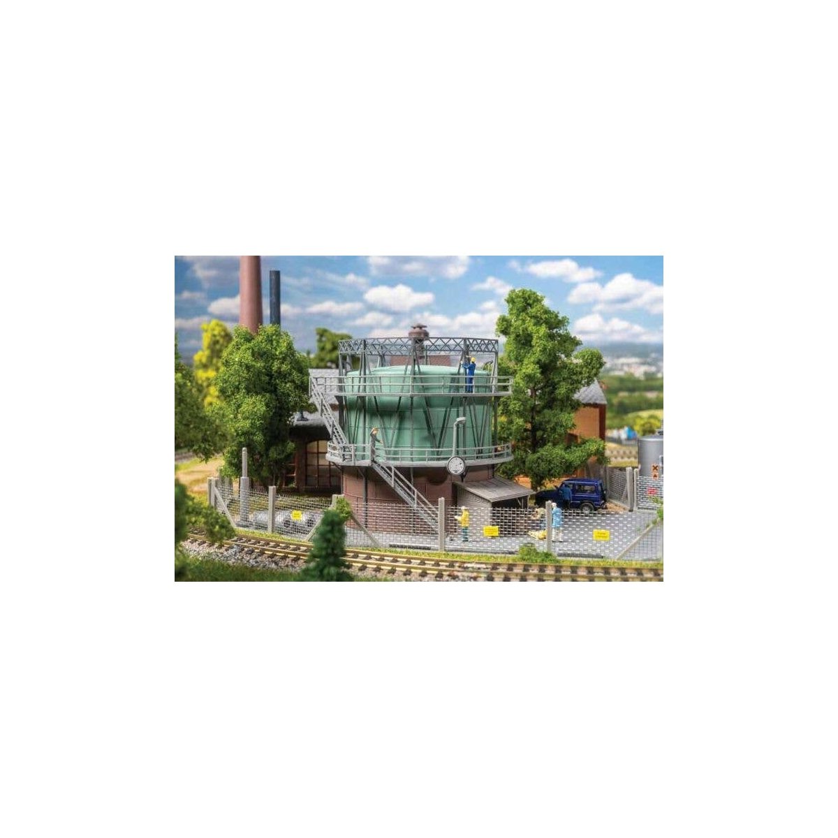 Town Gas Holder/Tank (Boiler) -- Kit - 5-3/8 x 5 x 4-5/8′ 13.7 x 12.5 x 11.7cm, HO, Faller Gmbh 131335
