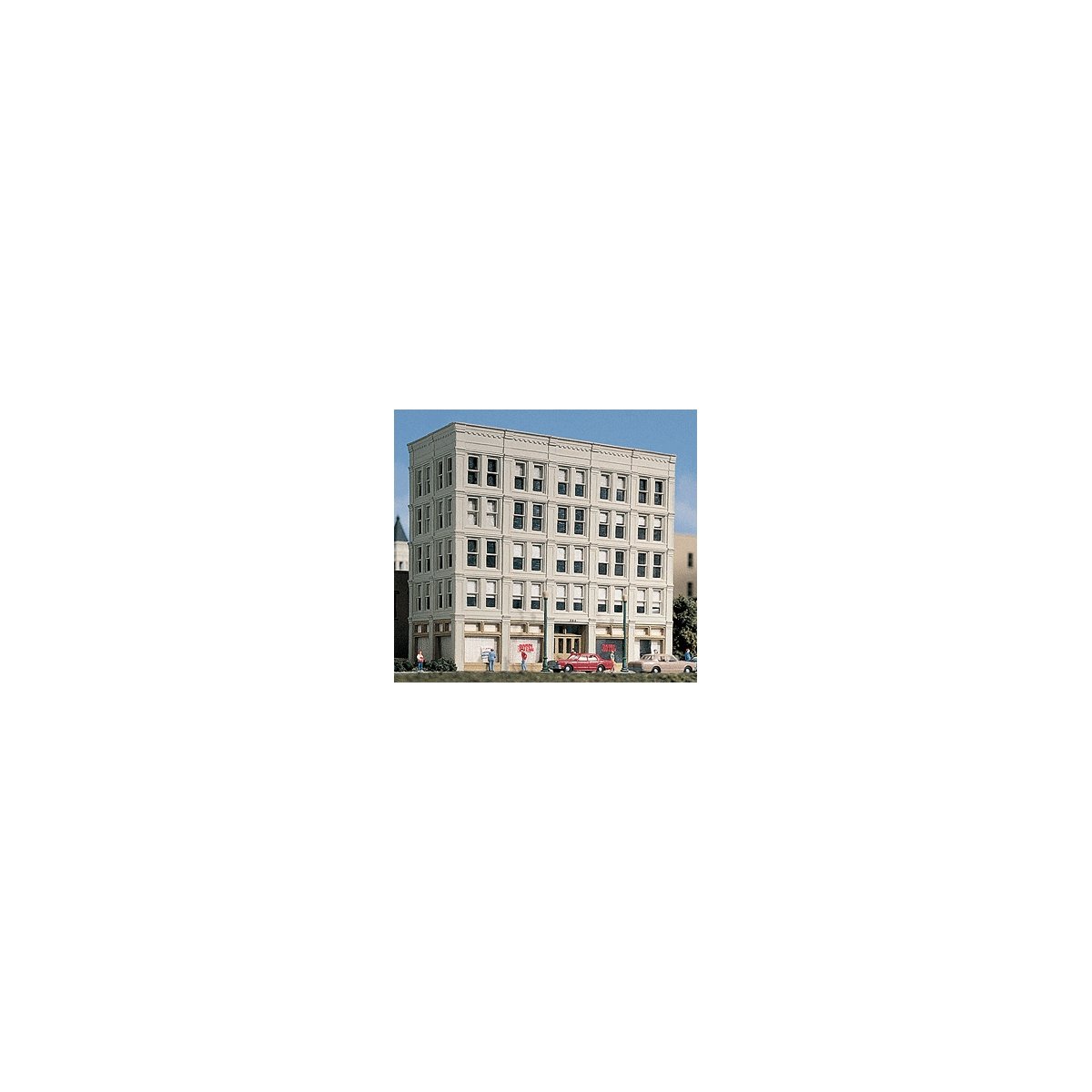 Hilltowne Hotel - Woodland Scenics DPM Landmark Structures(R) -- Kit - 5-1/4 x 2-1/2′ , N, Design Preservation Models 50900