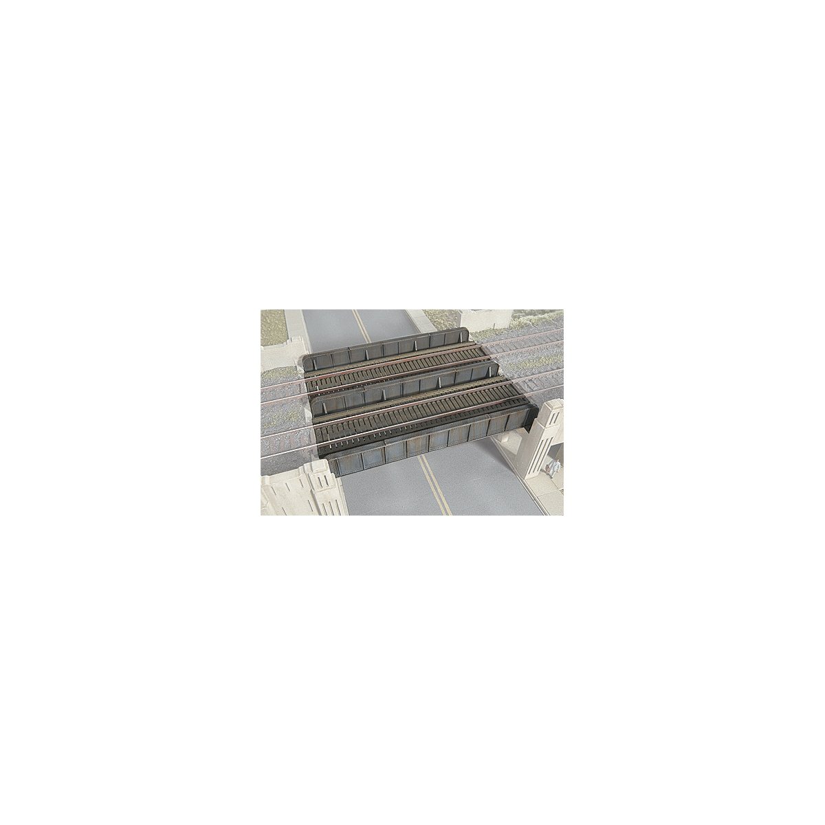 Through Plate-Girder Bridge -- Kit - 3-5/8 x 3-1/8 x 5/8′ 9.2 x 7.9 x 1.5cm, N, Walthers Cornerstone 3820
