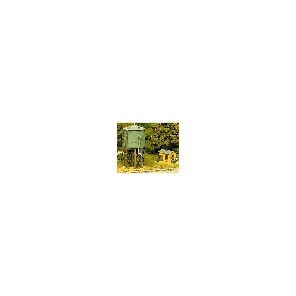 Water Tower - Kit -- 3-1/8 x 3-1/4′ 7.8 x 8.2cm, HO, Atlas Model Railroad Co. 703