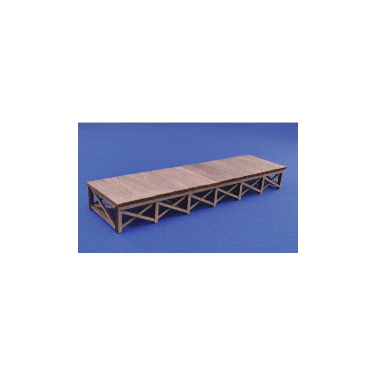 Laser-Cut Wood Kit -- Loading Dock - 5-3/4 x 1-1/2′ 14.6 x 3.8cm, HO, Blair Line 172