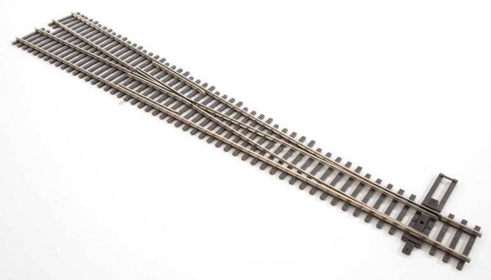 Code 83 Nickel Silver DCC-Friendly 8 Turnout -- Right Hand, HO, WalthersTrack 83020