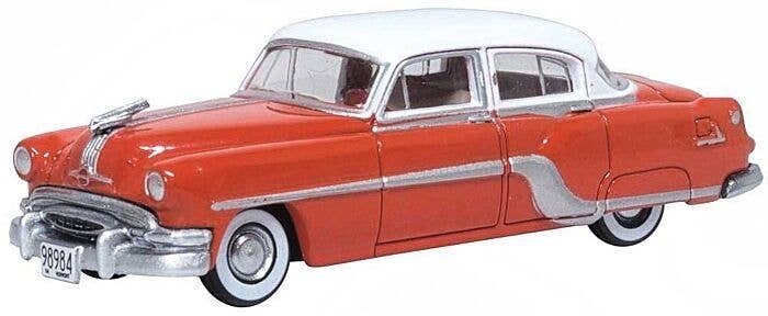 1954 Pontiac Chieftain 4-Door Sedan - Assembled -- Coral Red, Winter White, HO, Oxford Diecast 87PC54004