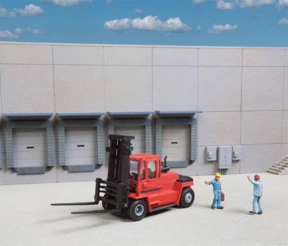 Heavy Forklift -- Kit, HO, Walthers SceneMaster 11012