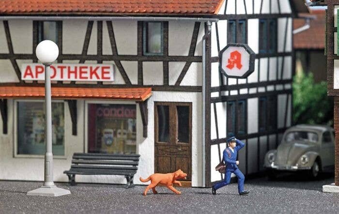On the Run - Action Set -- Running Letter Carrier Figure, Chasing Dog, Non-Operating Park Light, Park B, HO, Busch Gmbh & Co Kg 
