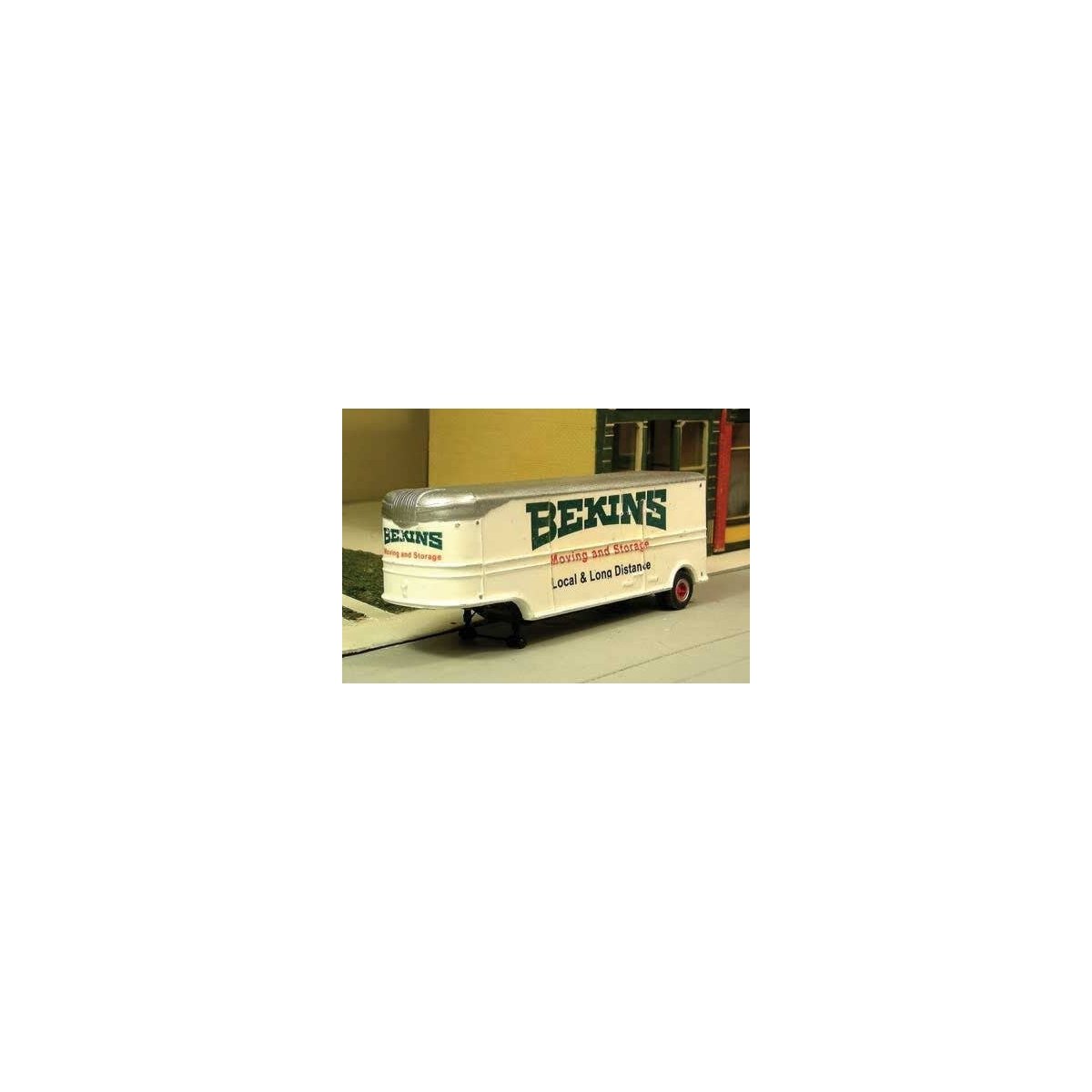 1947-1955 32′ Fruehauf AeroVan Trailer - Resin Kit -- With Bekins Decals, HO, SYLVAN SCALE MODELS T0081