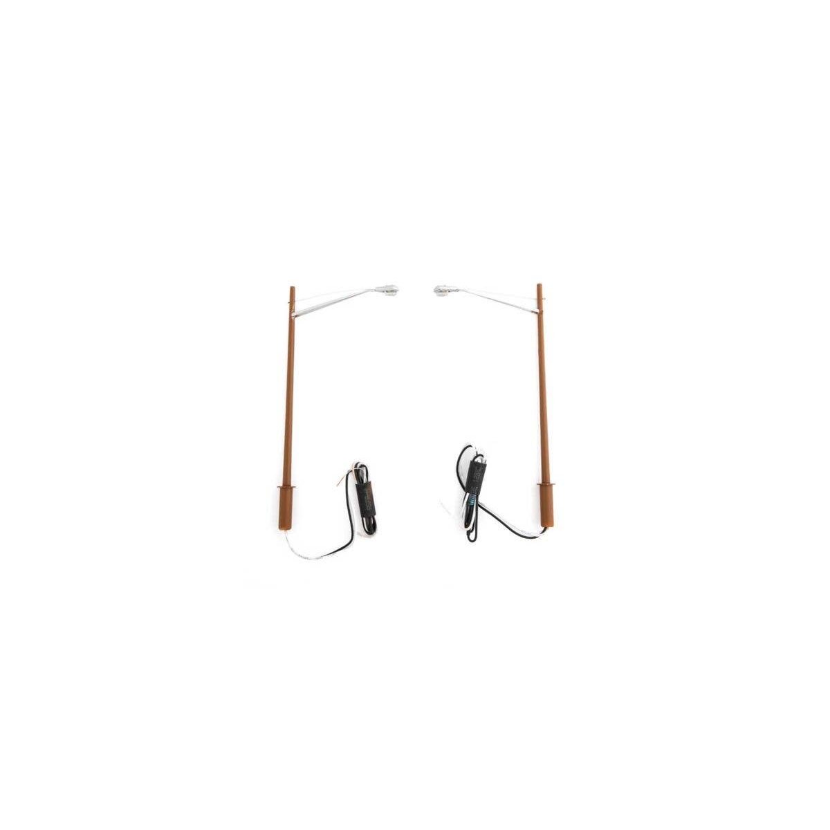 LED Streetlight 2-Pack -- Modern Long Arm Style w/Wood Pole, HO, Walthers SceneMaster 4805
