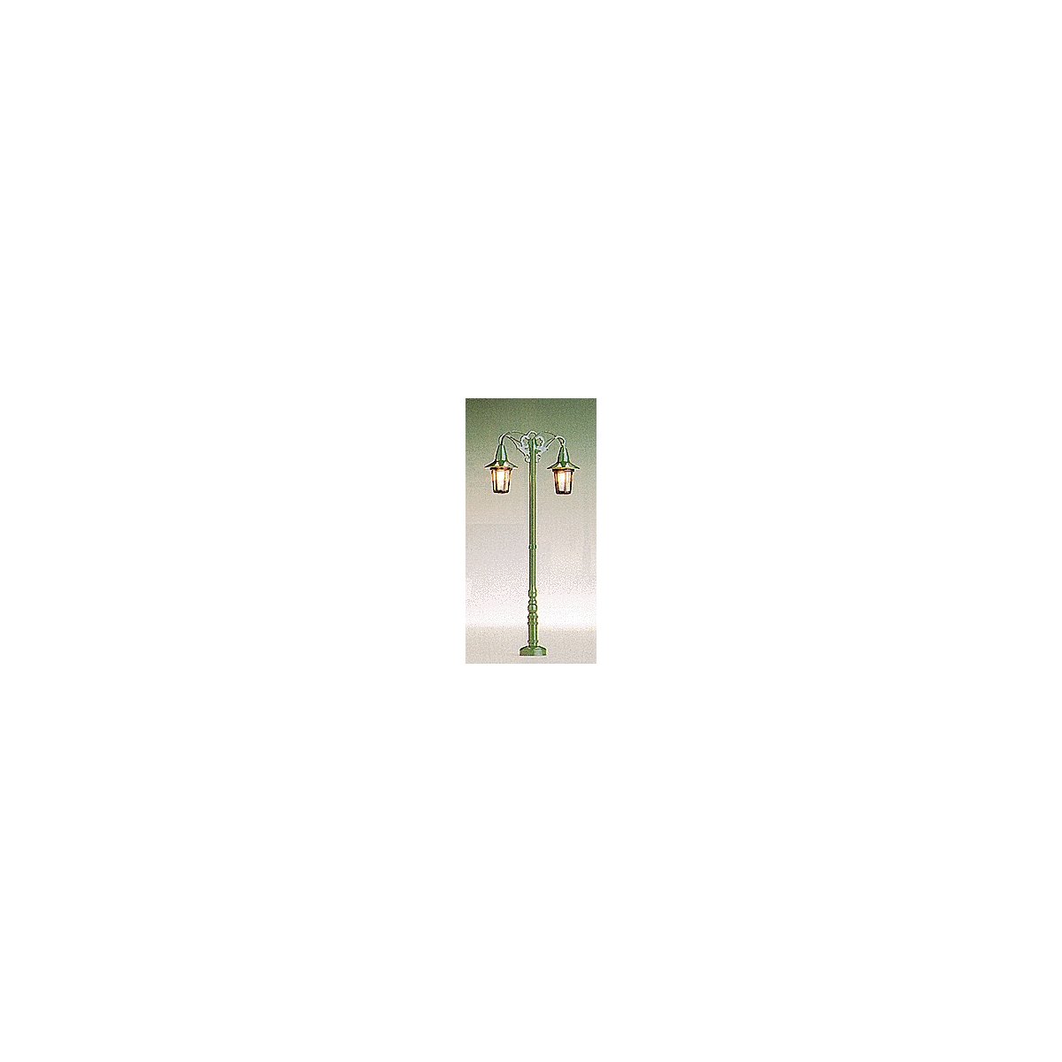Historic Park Light -- Double-Arm Hanging, Height: 3-1/2′ 8.9cm, HO, Brawa Modellspielwaren 5222