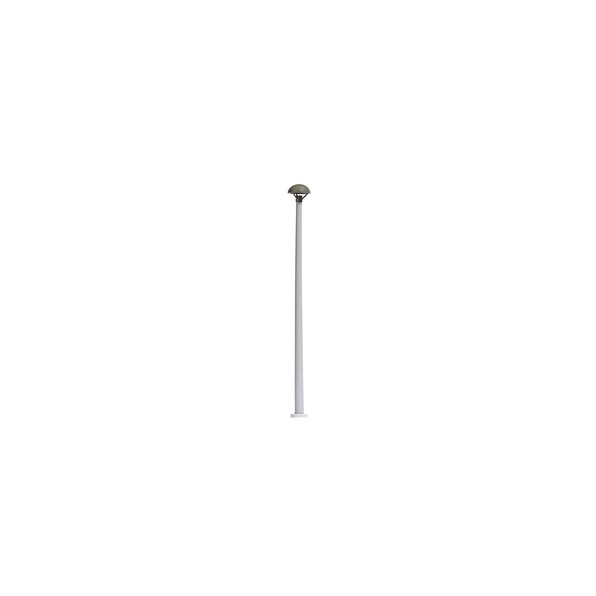 Mushroom-Top Platform Light with Concrete Mast -- Yellow Light, 4-3/16′ 10.6cm Tall, HO, Busch Gmbh & Co Kg 4113