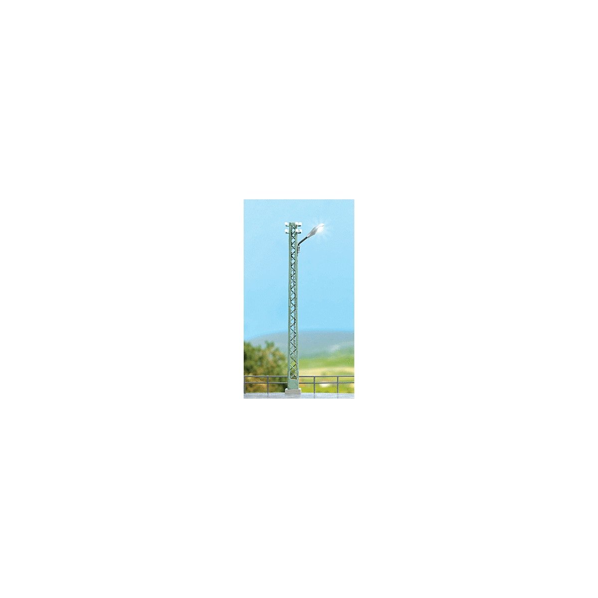 Lattice-Mast Light -- 4-1/8′ 10.5cm Tall, HO, Busch Gmbh & Co Kg 4151