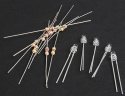 Yeloglo White LEDs pkg(5) -- 3mm, All Scales, Miniatronics Corp. 1231005