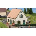 Small Stucco Single-Family House with Garage -- Laser-Cut Kit, N, Noch Gmbh & Co 63606