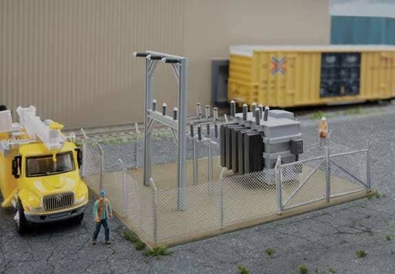 Small Substation -- Kit - 5 x 3-13/16 x 2-7/8′ 12.7 x 9.7 x 7.3cm, HO, Walthers Cornerstone 4175
