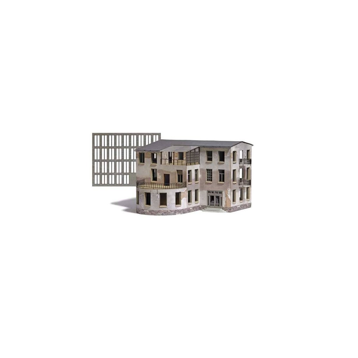 Abandoned Sanatorium -- Laser-Cut Kit - 8-1/4 x 8-1/4 x 5-3/8′ 21 x 21 x 13.7cm, HO, Busch Gmbh & Co Kg 1945